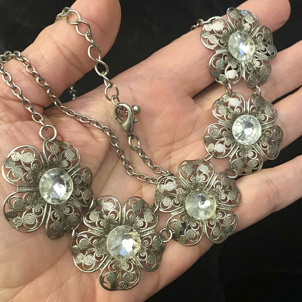 Vintage Silver Tone Filigree Flower Link Chocker Necklace Center Rhinestones